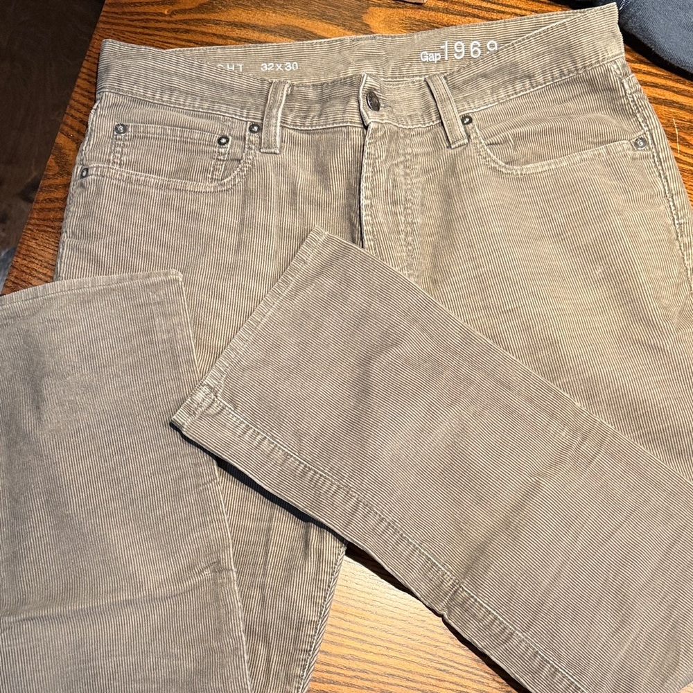 GAP 1969 Beige Corduroy Pants - Picture 6 of 6